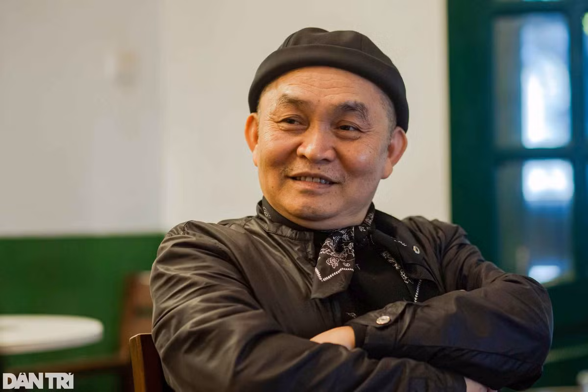 “Vua hai” Xuan Hinh thoi lam ong bau khet tieng va noi so vo-Hinh-3