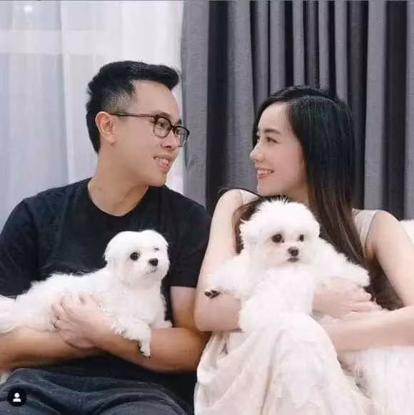 Mie Nguyễn và Dũng Anh quen nhau khi còn du học tại Boston, Mỹ.