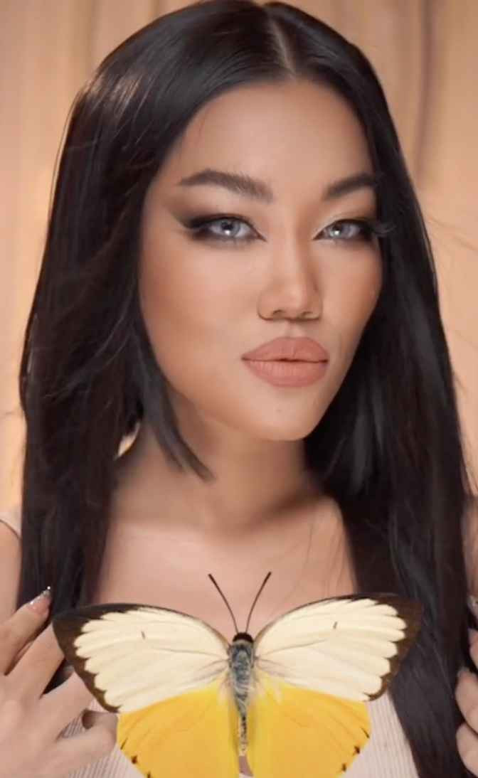 Tuy nhiên, thời gian đầu cô gái Gen Z đã nhận về rất nhiều lời chỉ trích, chủ yếu là những lời chế giễu và không tôn trọng vẻ đẹp của cô ấy.