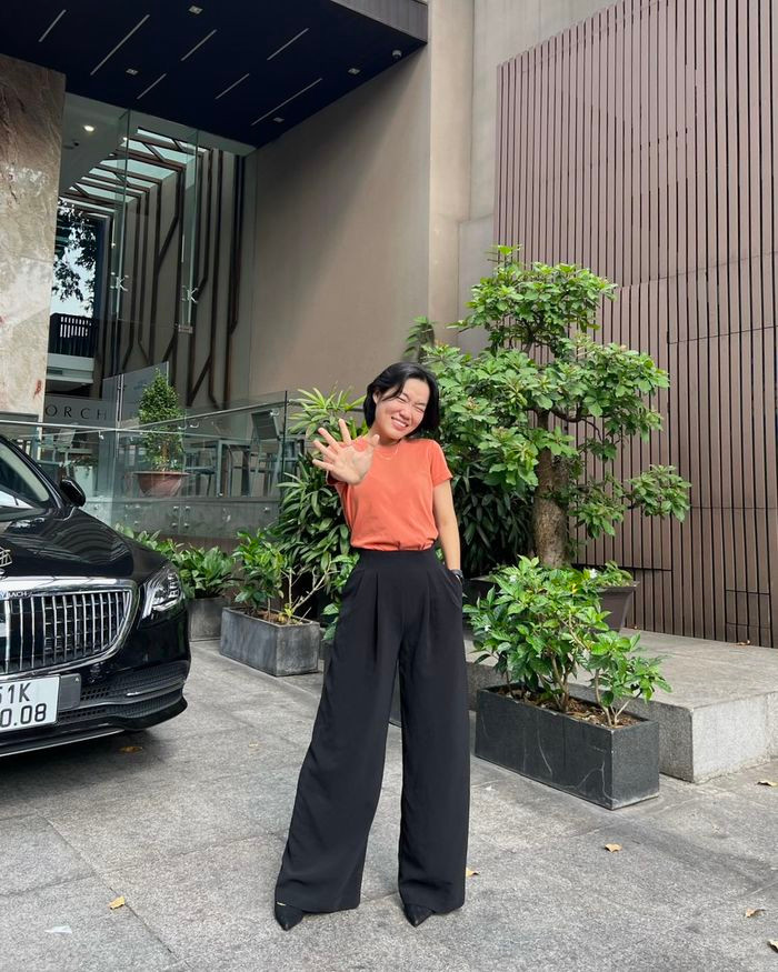 So với Lê Thụy trước đây, không thể phủ nhận ở hiện tại cô nàng đã "lên hương" thấy rõ, đặc biệt là biết trau chuốt và yêu thương bản thân hơn. Dưới phần bình luận, nhiều khán giả đã có nhiều ý kiến khác nhau.