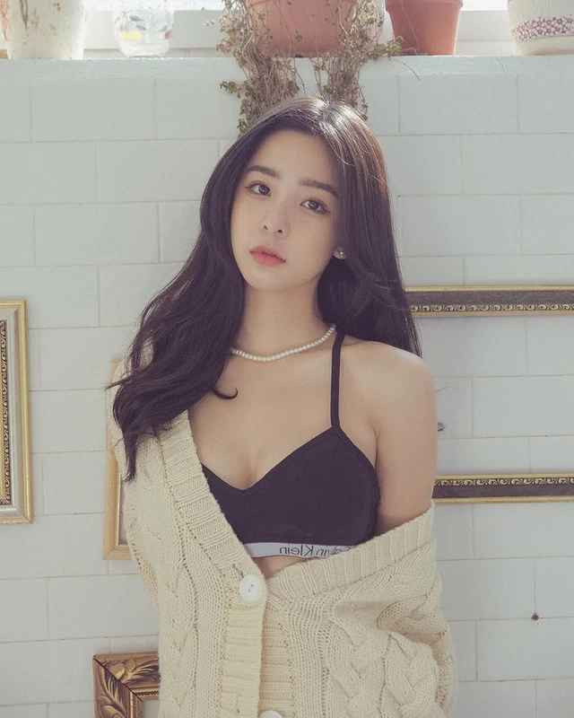 Với Tammy Phạm, những kiến thức học được trên giảng đường có thể áp dụng vào việc xây dựng kênh Tik Tok của bản thân. Thế nên, công việc sáng tạo nội dung vừa giúp cô có thêm thu nhập lại có thể thực hành ngành nghề đã chọn theo đuổi.