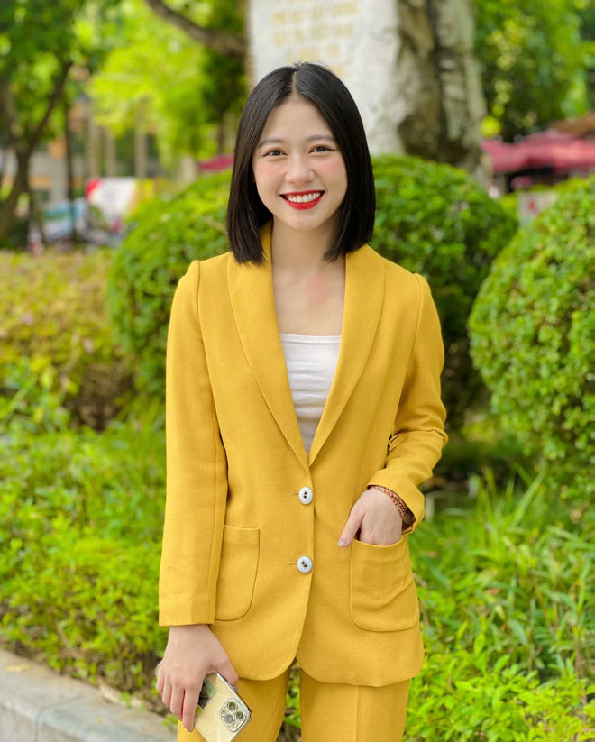 Bảo Thoa có cơ hội làm mẫu ảnh, mẫu quảng cáo trong thời gian dài, tích luỹ được một khoản vốn cũng như kinh nghiệm và trải nghiệm quý báu.