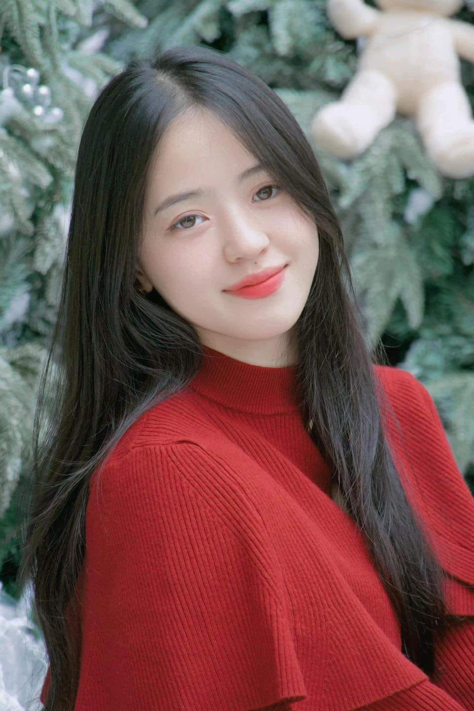 Trên MXH, Vàng Thị Sinh cũng không còn là cô gái rụt rè, nhút nhát ngày nào mà đã tự tin hơn rất nhiều.