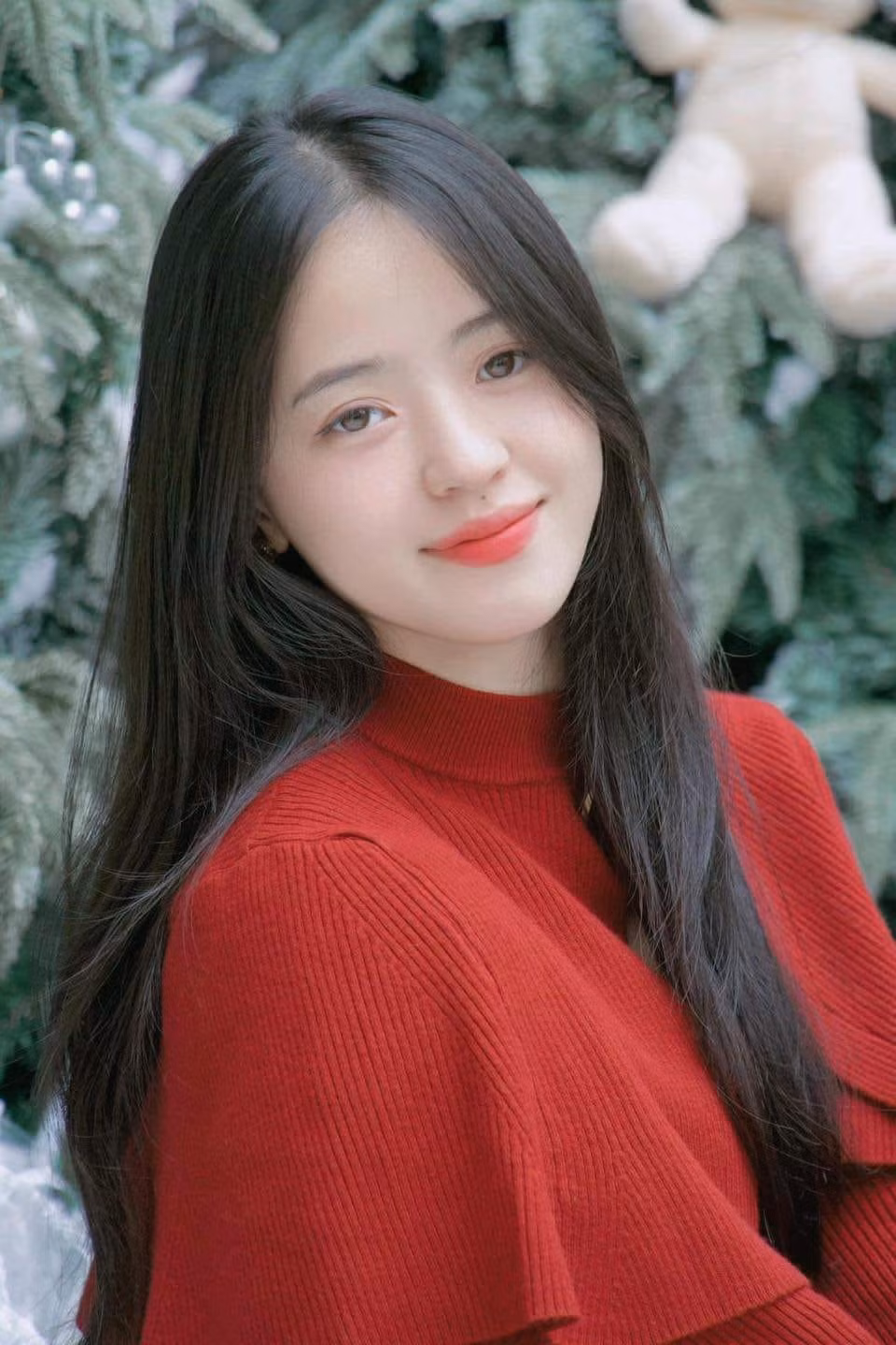 Trên MXH, Vàng Thị Sinh cũng không còn là cô gái rụt rè, nhút nhát ngày nào mà đã tự tin hơn rất nhiều.