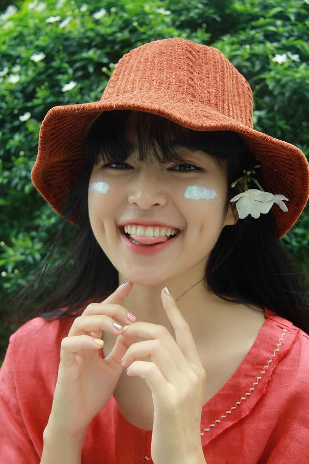 Gần đuổi kịp Linh Ka trong danh sách hot girl Việt trên Facebook có lượng theo dõi lớn là Đỗ Khánh Vân.