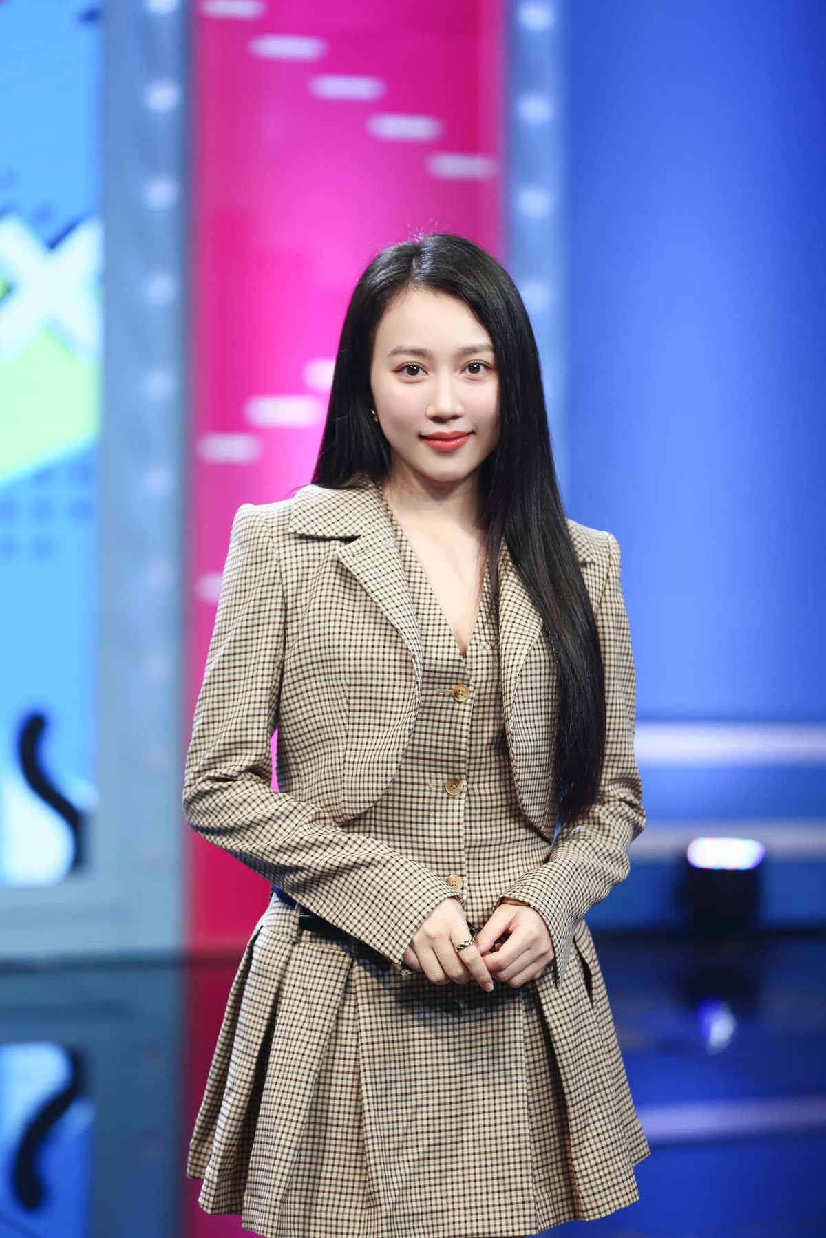 Sau đó, cặp đôi từng chia sẻ rằng, cả hai mới chỉ đang tìm hiểu và khi không thấy hợp thì dừng lại. Tuy nhiên, họ vẫn giữ quan hệ bạn bè chứ không xích mích như lời đồn.