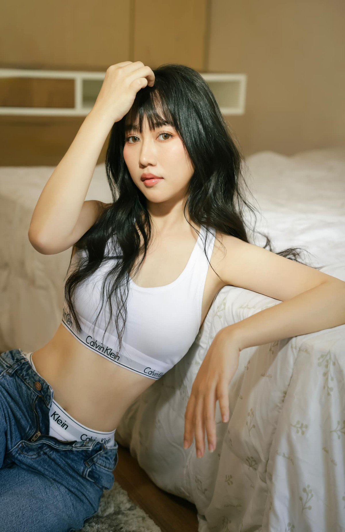 Là người của công chúng nên chuyện tình cảm riêng tư của Huỳnh Hồng Loan cũng được đông đảo khán giả chú ý.