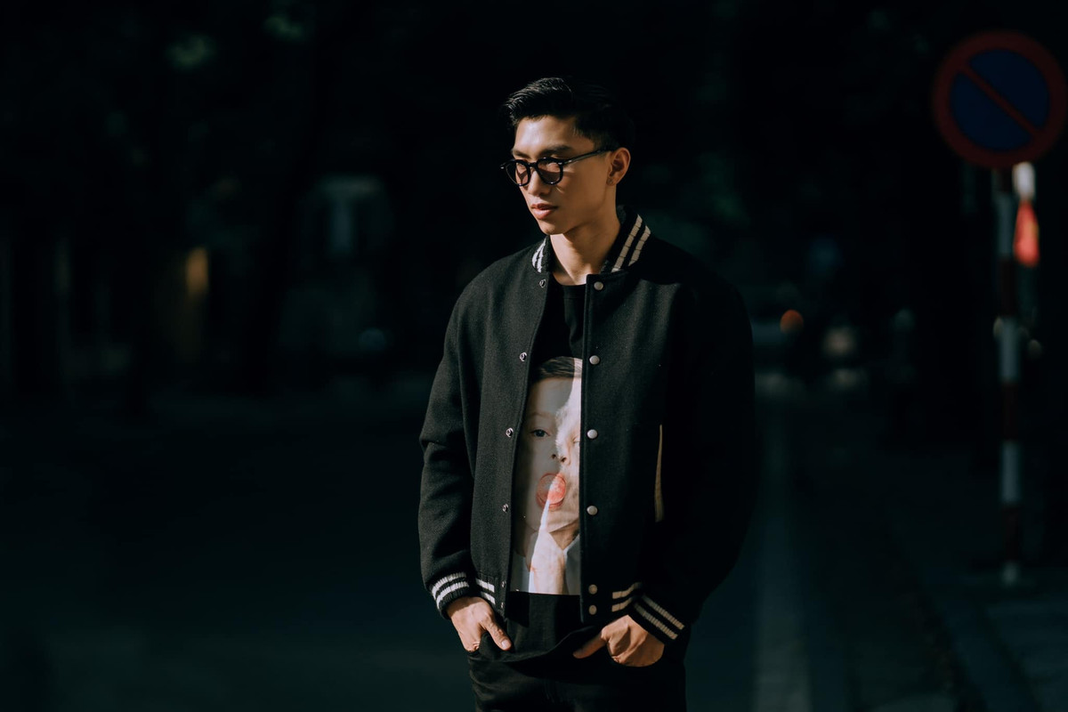 Như vậy, trong khoảng thời gian chưa trở lại sân bóng, Văn Hậu đã lấn sân kinh doanh, lên đời làm ông chủ.