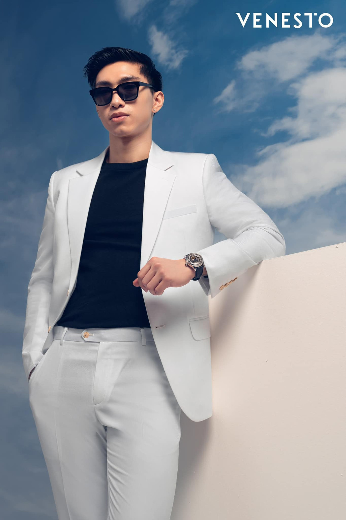 Cụ thể, trong ngày sinh nhật Đoàn Văn Hậu đã cùng một số người bạn thiết kế ra thương hiệu thời trang của riêng mình.