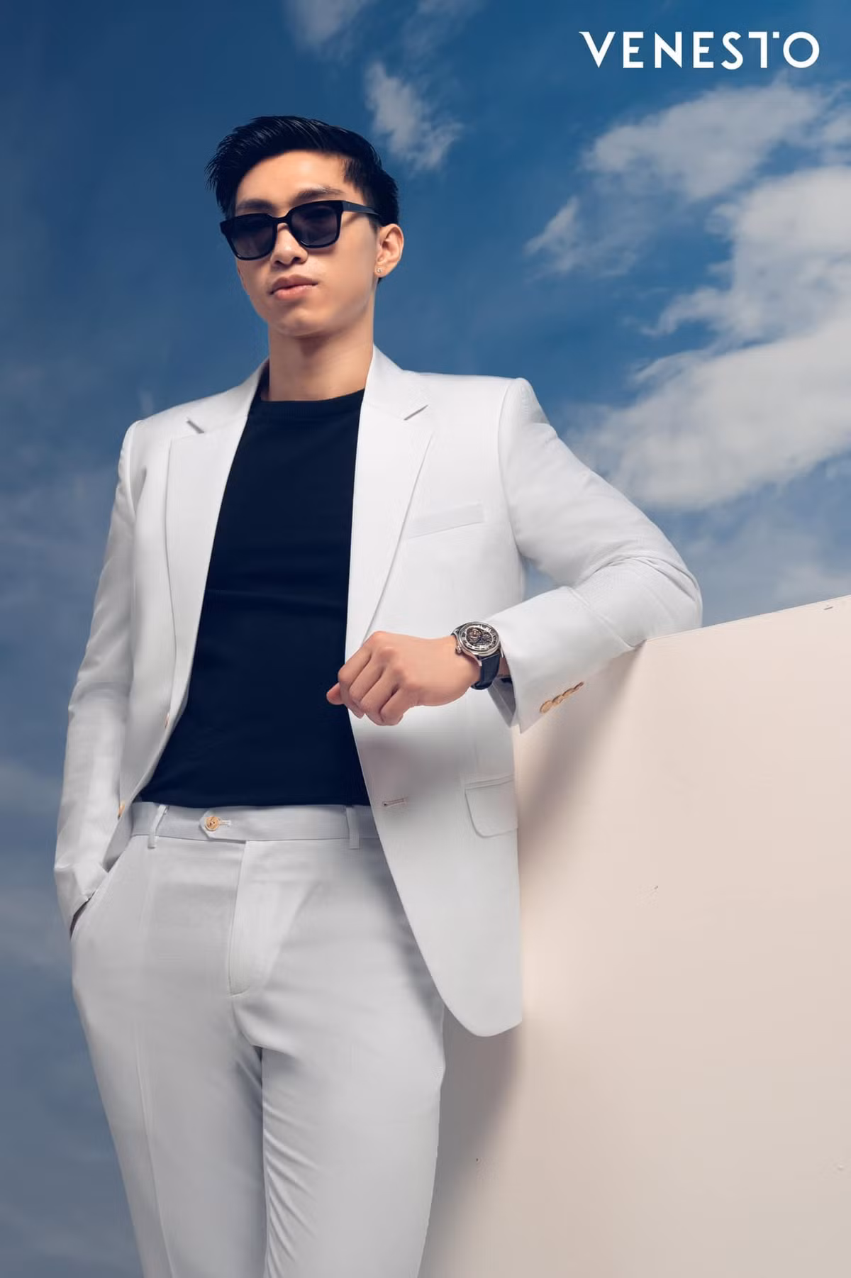 Cụ thể, trong ngày sinh nhật Đoàn Văn Hậu đã cùng một số người bạn thiết kế ra thương hiệu thời trang của riêng mình.