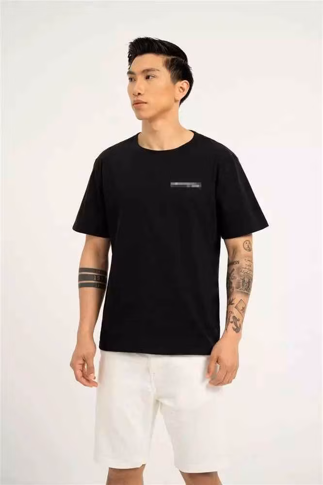 Sau đó, cầu thủ đội tuyển Việt Nam này đã lên đường sang Hàn Quốc điều trị chấn thương. Đến đầu năm nay, Văn Hậu đã về nước và tiếp tục thực hiện các bài tập vật lý trị liệu.