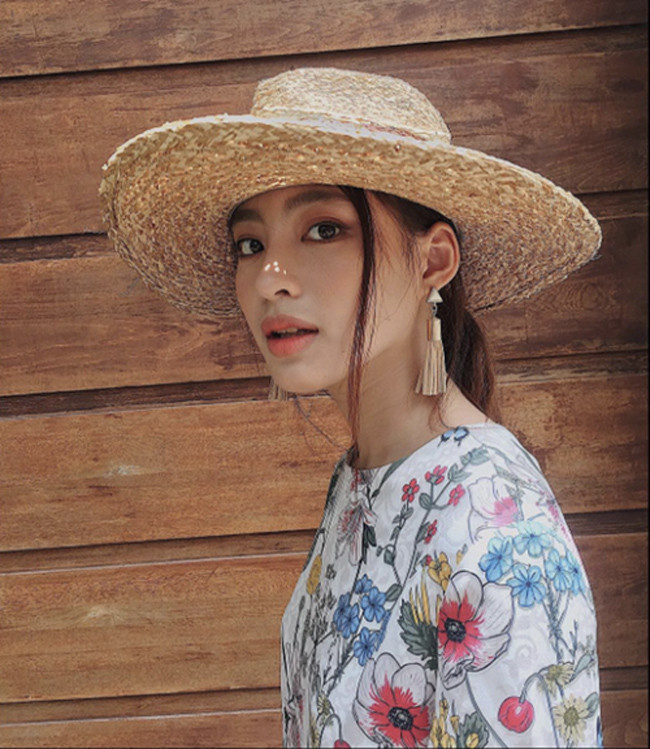 Sau khi biết mình lọt vào danh sách 100 gương mặt đẹp nhất thế giới của TC Candler, Minh Ngọc chia sẻ: "hận được thông tin mình thực sự rất bất ngờ, kiểu "OMG! Tại sao mình lại có mặt ở đây?" vì mình chưa từng nghĩ mình sẽ xuất hiện ở những cuộc thi như thế này...