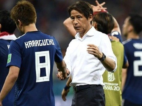 HLV Nishino Akira chính là người dẫn dắt đội tuyển Nhật Bản tại World Cup 2018 trên đất Nga. Nơi mà các "Samurai xanh" xuất sắc vượt qua vòng bảng và chỉ chịu thua đội tuyển Bỉ tại vòng 16 đội.
