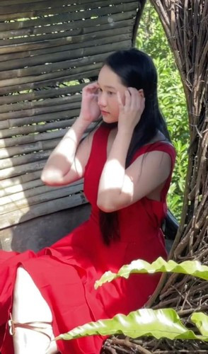 Trước đó, trong vài lần xuất hiện ở sự kiện, Trúc Anh khiến người hâm mộ bất ngờ với vóc dáng tăng cân rõ rệt.