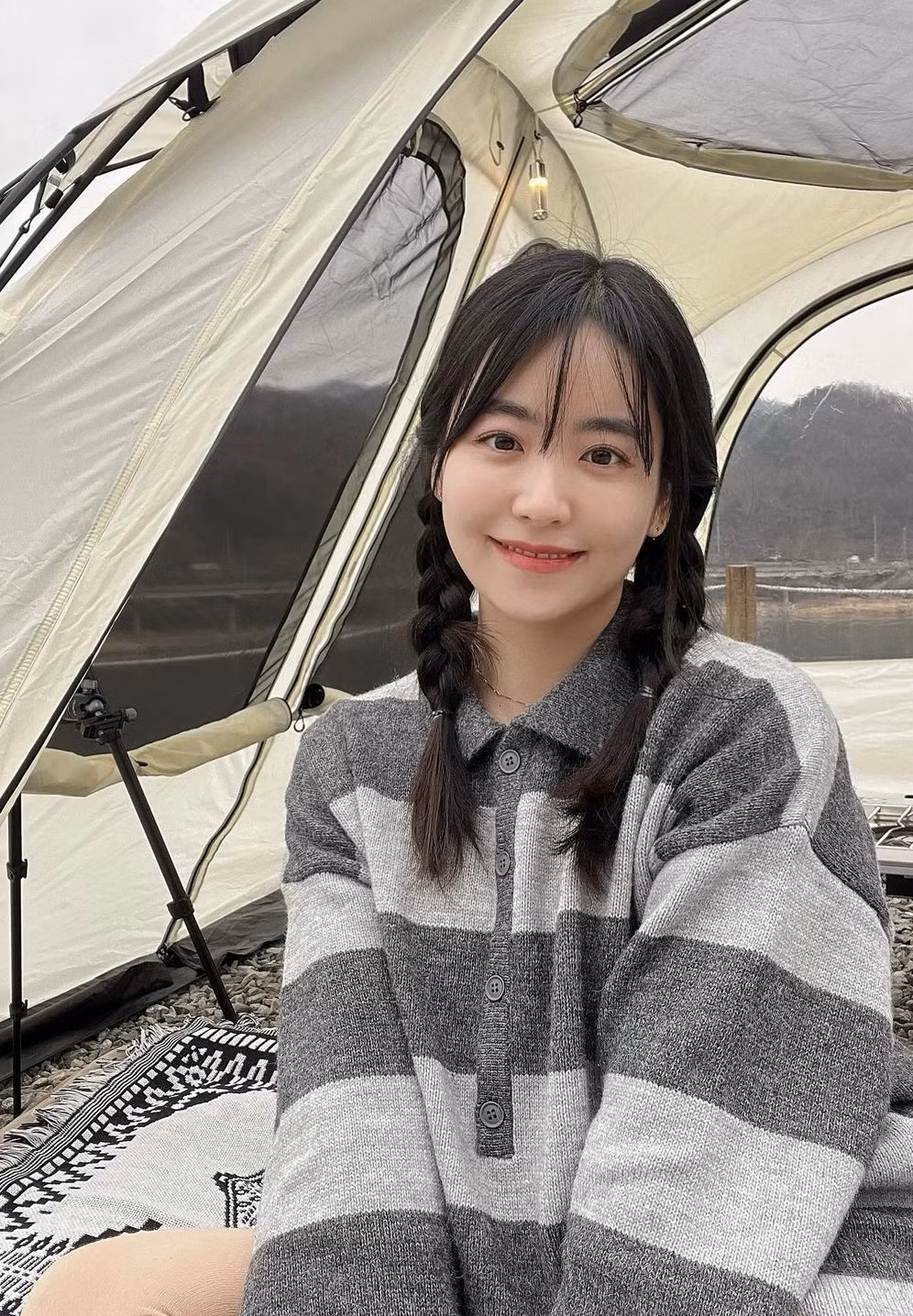 Sintto dành những lời tốt đẹp khi review về chuyến du lịch Việt Nam. Cô liên tục đăng nhiều video và bài post về chuyến du lịch đáng nhớ này.