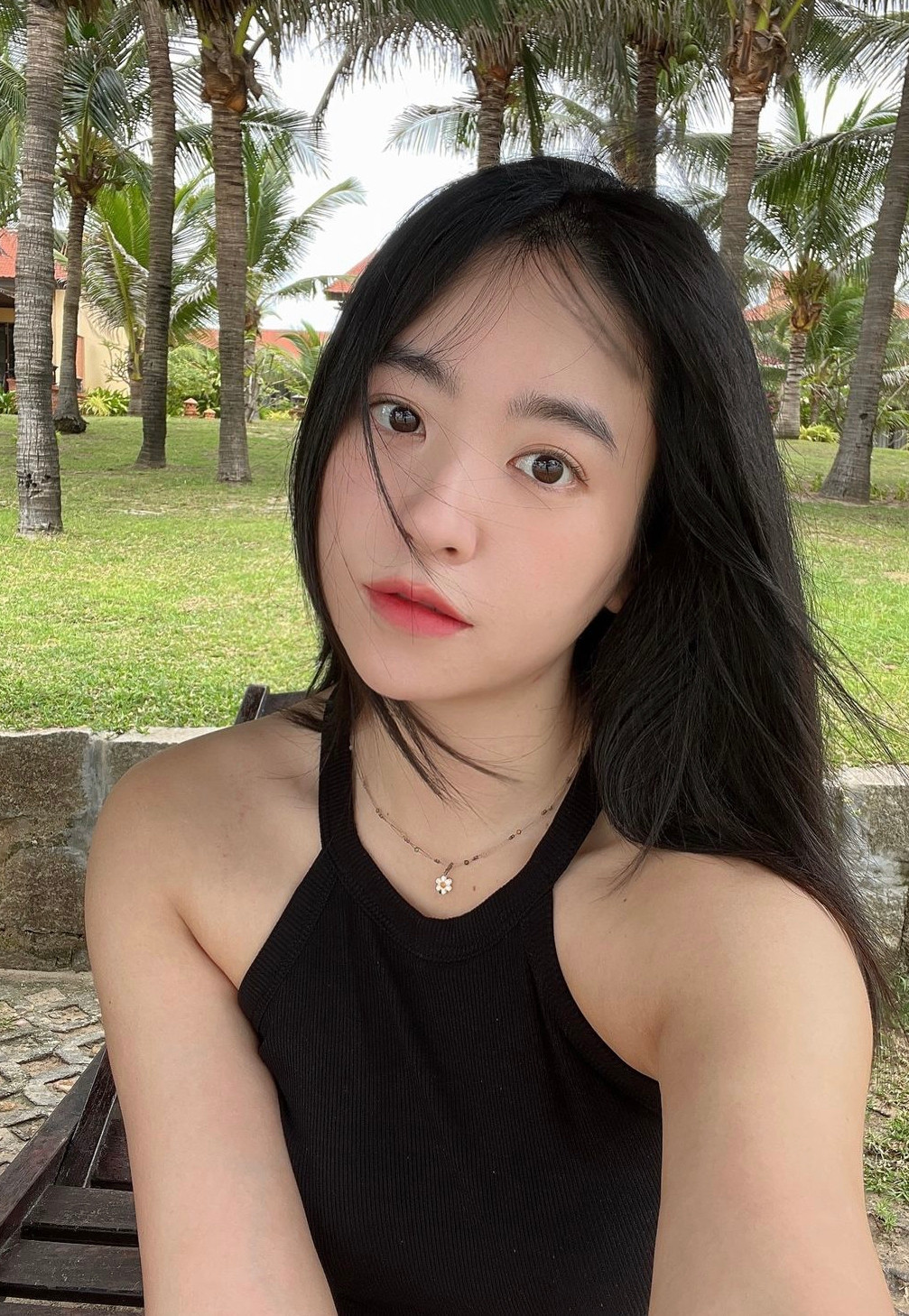 Những video của Sintto gây ấn tượng nhờ lối nói chuyện và góc quay chân thực.