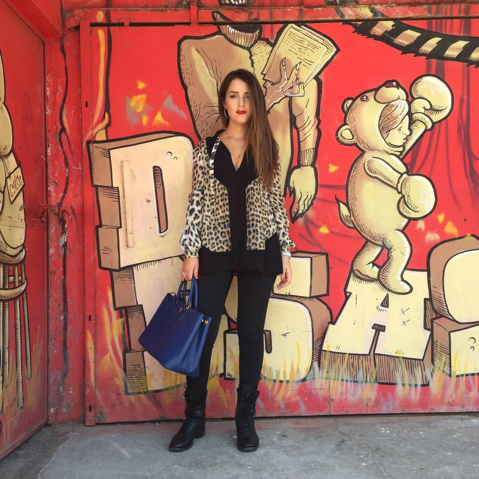 Trên trang cá nhân của mình, Nikkita hiện tại không còn follow ai trong gia đình Jonathan, kể cả cô bạn thân Tiên Nguyễn.