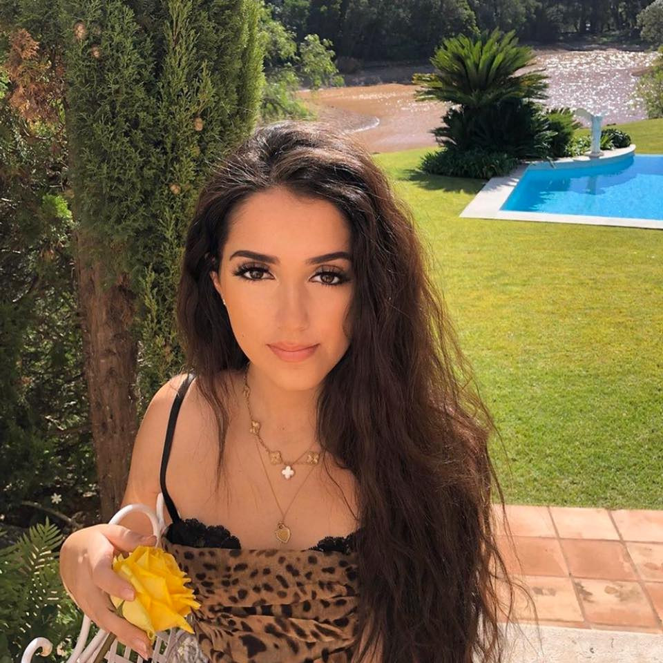 Tháng 8/2019, Hiếu Nguyễn và Nikkita lặng lẽ unfollow nhau như một lời ngầm thừa nhận rằng đã "đường ai nấy đi".