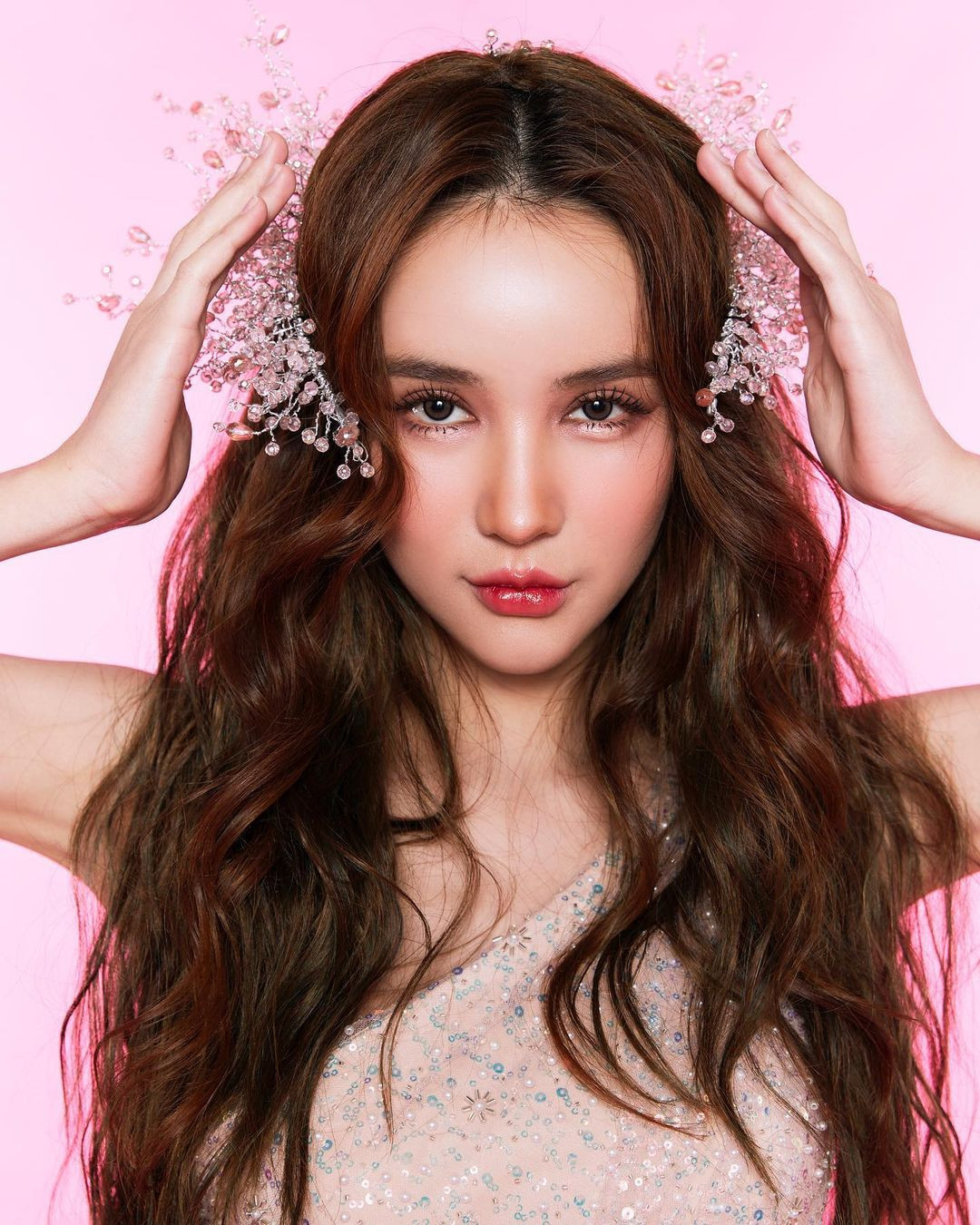 Cũng giống như nhiều mỹ nhân nổi tiếng khác tại Thái Lan, Yoshi lựa chọn phương pháp ăn kiêng 16:8 và thấy nó phù hợp với thể trạng của bản thân.