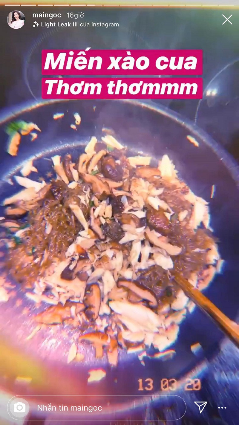 MC Mai Ngọc với món miến xào cua thơm nức mũi.