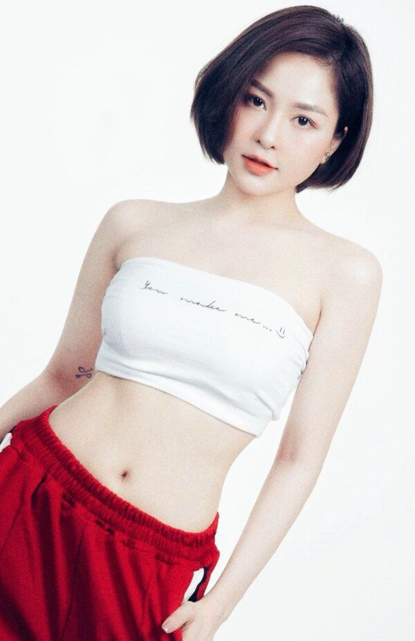 Nhiều người cho rằng, nếu để tóc ngắn, gương mặt của Trâm Anh trở nên khá tròn và che lấp đi những điểm nhấn đẹp.