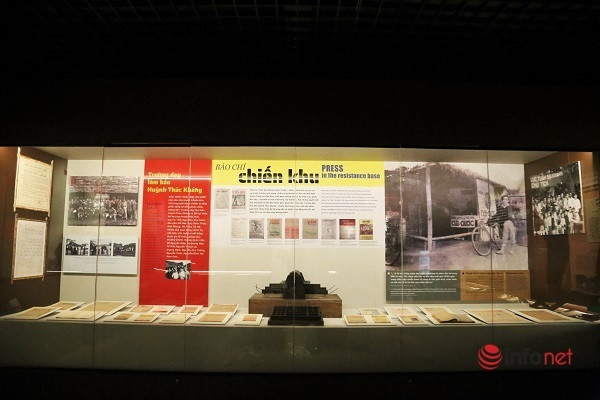 Báo chí chiến khu ở gian 1945 – 1954.