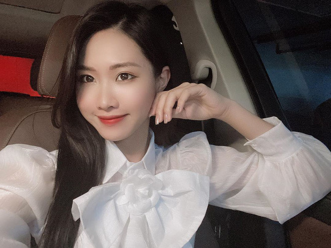 Ngoài ra, Ngọc Ánh còn sở hữu chiều cao 1m71 với body cực nuột và đôi chân dài miên man.