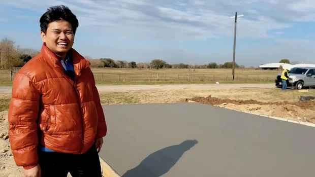 Hiện tại, kênh của Vương Phạm đang có 1.36 triệu lượt đăng ký. Thời gian gần đây, các video cũng có lượt view khủng, video cao nhất khoảng 3 triệu view.