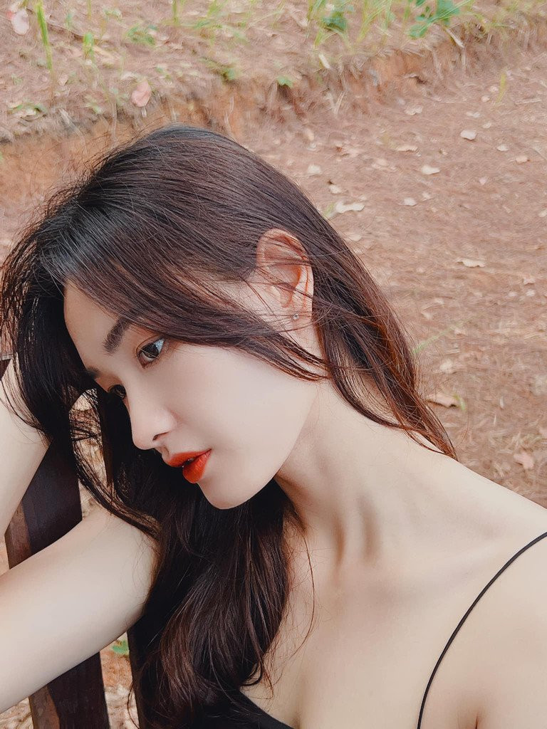 Kim Thanh cao 1m79 cùng số đo hình thể chuẩn mực, là da trắng mịn màng vô cùng phù hợp với các tiêu chí mà những cuộc thi sắc đẹp tìm kiếm.