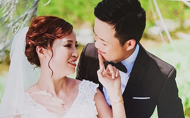 Cụ thể, chị Thu Sao nói: "Suốt 3 năm qua em vẫn bị chửi, nhưng mình phải vượt lên, hạnh phúc của mình thì mình phải tìm và nắm lấy".