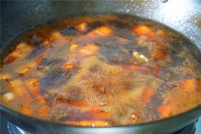 Thit lon luoc hay rang qua nham chan, nau theo cach nay moi la cuc pham-Hinh-6