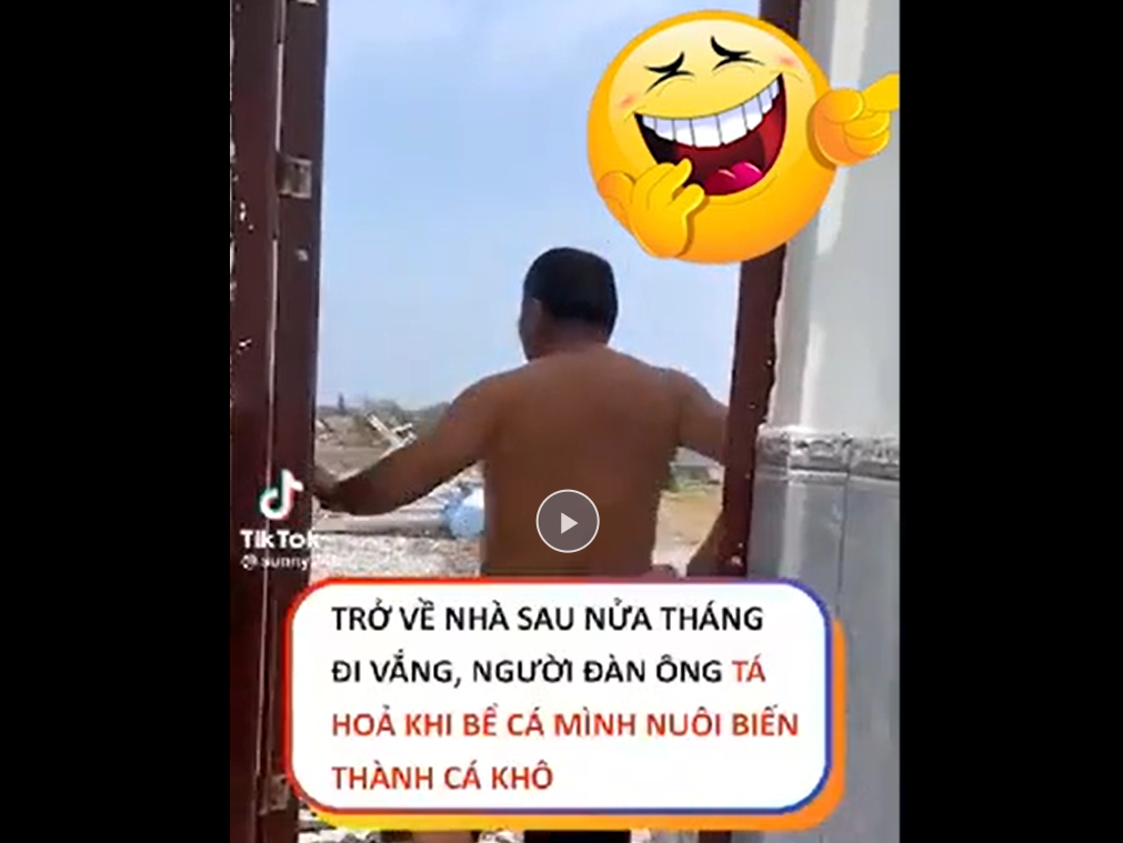 Mới đây, trên mạng xã hội của Trung Quốc lan truyền đoạn clip ghi lại hình ảnh một người đàn ông lặng người đứng nhìn hồ cá khô cạn của mình.