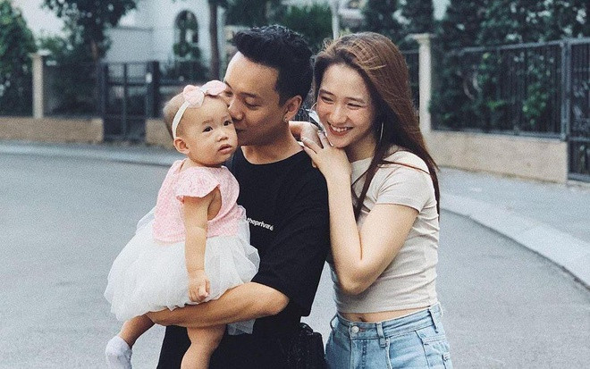 Mới đây, Trâm Anh đã khoe một bức ảnh chụp cận cảnh mặt mộc lên story Instagram.