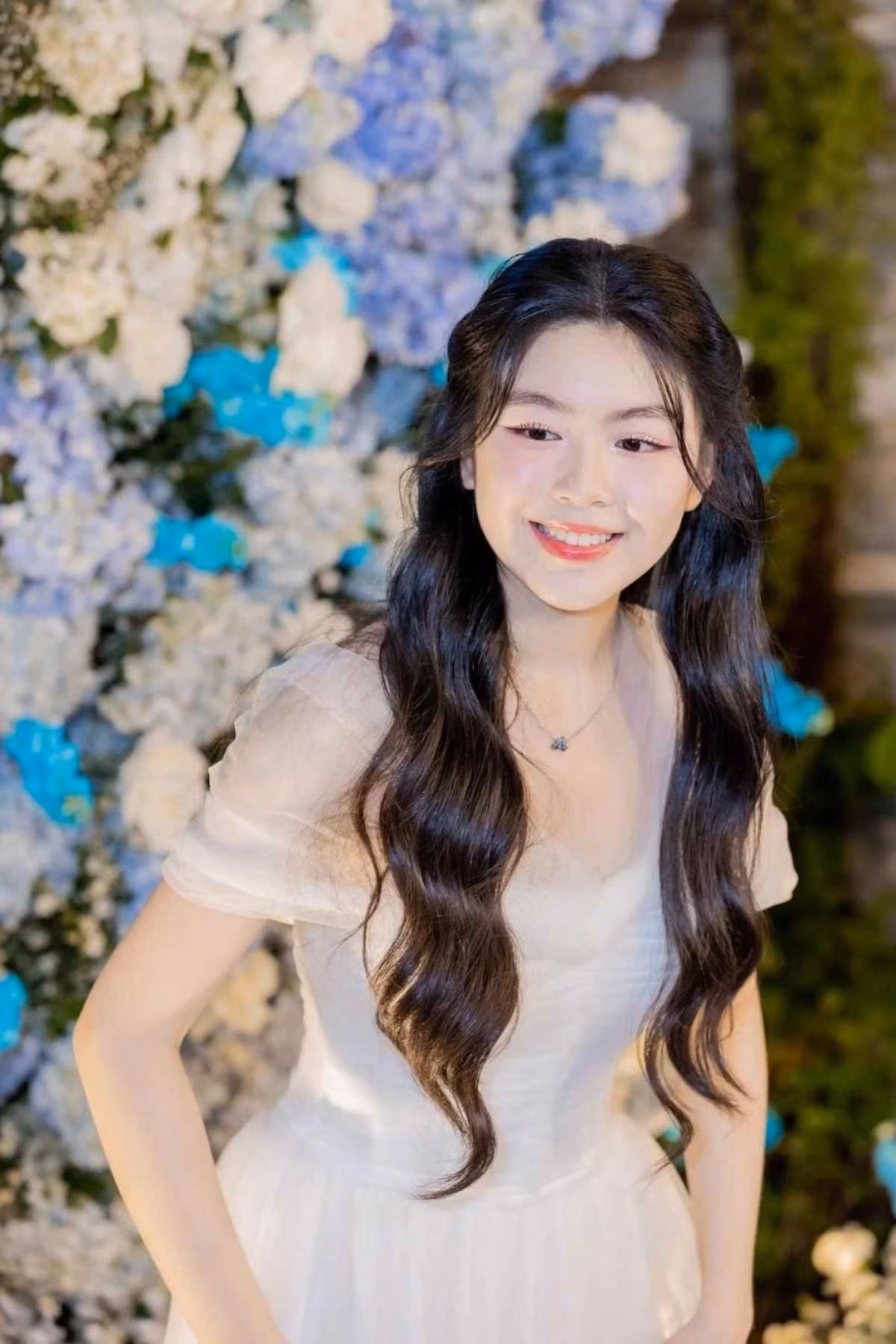 Có người nhận xét Lọ Lem chính là "bạch nguyệt quang" của các chàng trai, khiến bao người mê mẩn.