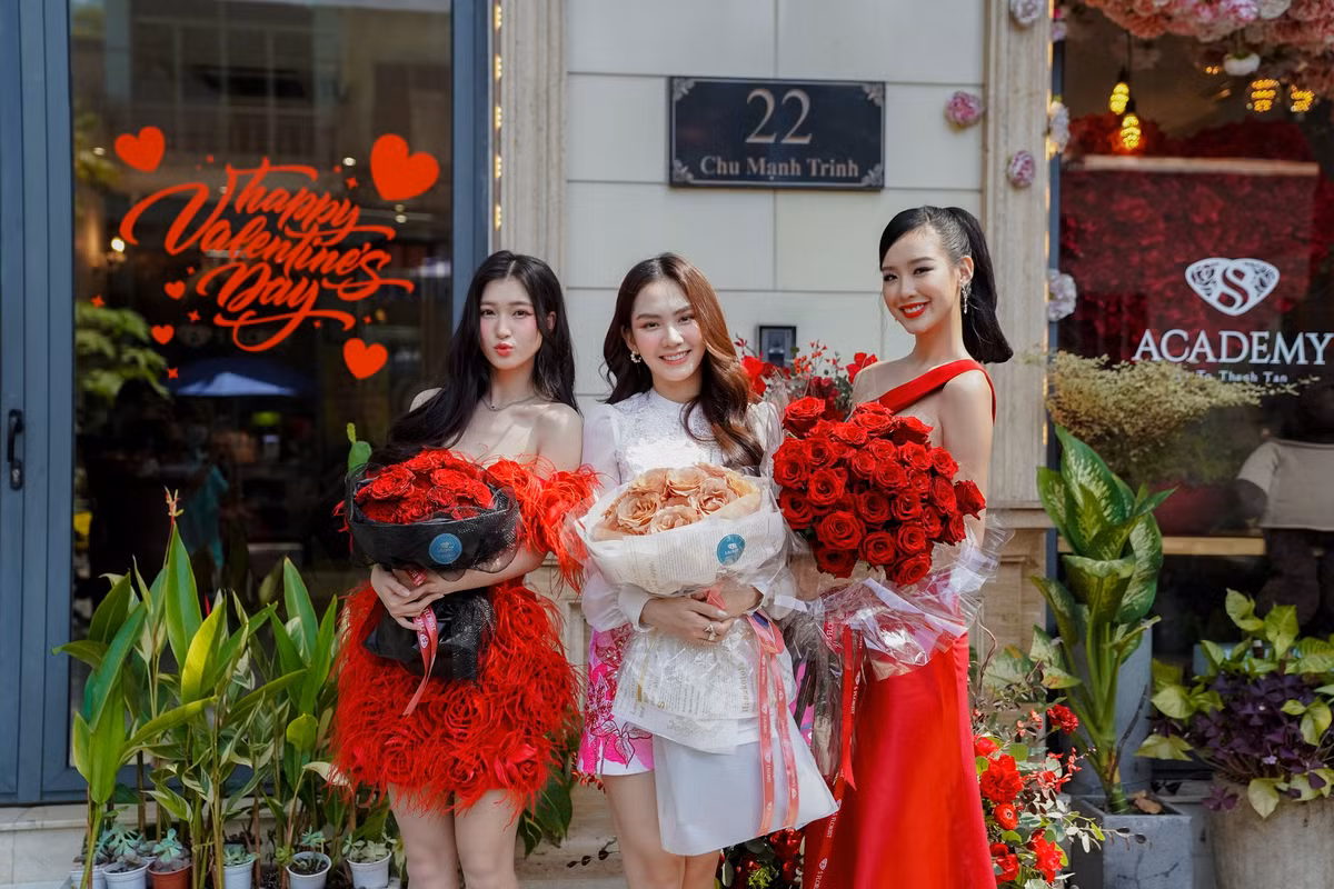 Phương Nhi luôn theo đuổi phong cách ngọt ngào và cá tính.