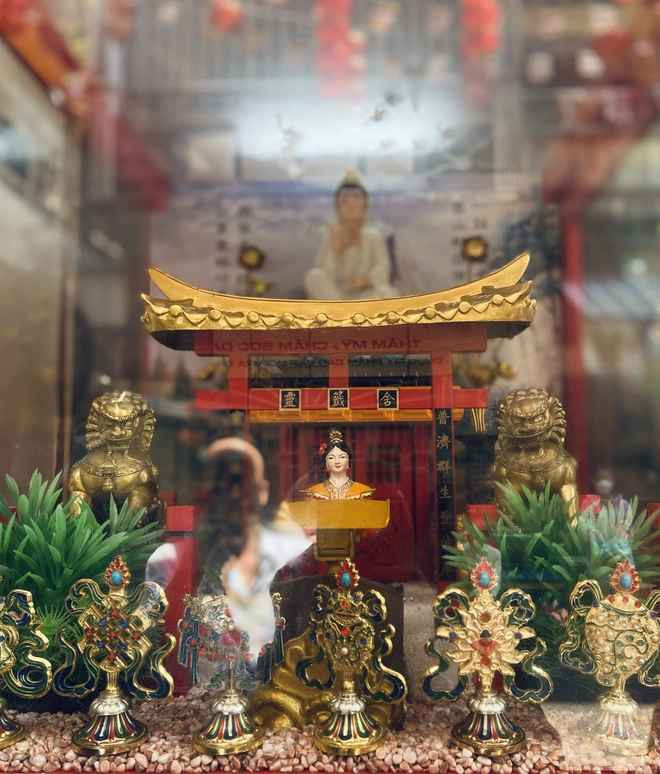 Được biết, chiếc máy xin xăm tự động này đã xuất hiện từ năm 2019 nhưng đến thời gian gần đây bỗng được nhiều người biết đến hơn nhờ những đoạn video được chia sẻ trên mạng xã hội