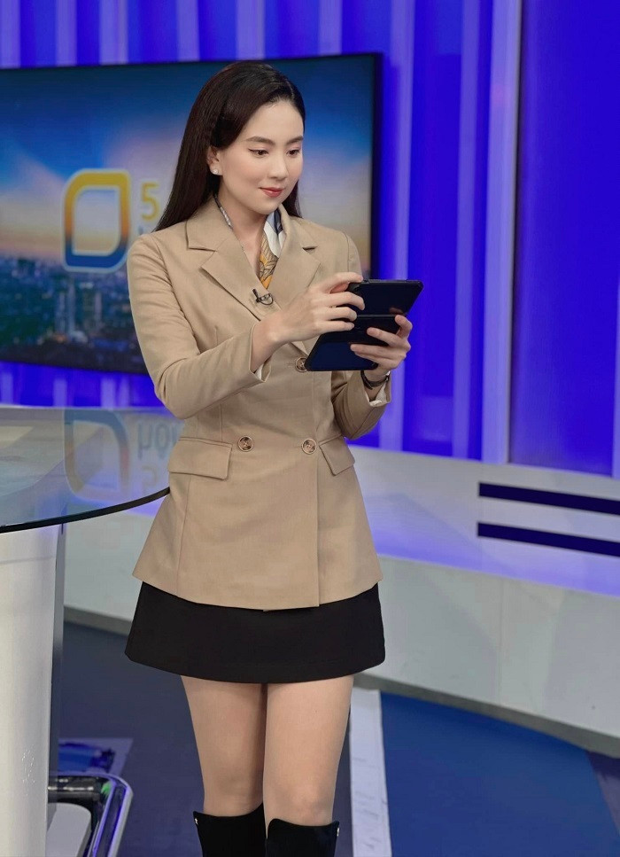 Trang cá nhân của BTV Mai Ngọc thu hút gần 200.000 người theo dõi. Cô nàng cũng thường xuyên chia sẻ bí quyết làm đẹp hiệu quả cùng vô số cách phối đồ trang phục công sở "sang - xịn - mịn" cho chị em văn phòng.