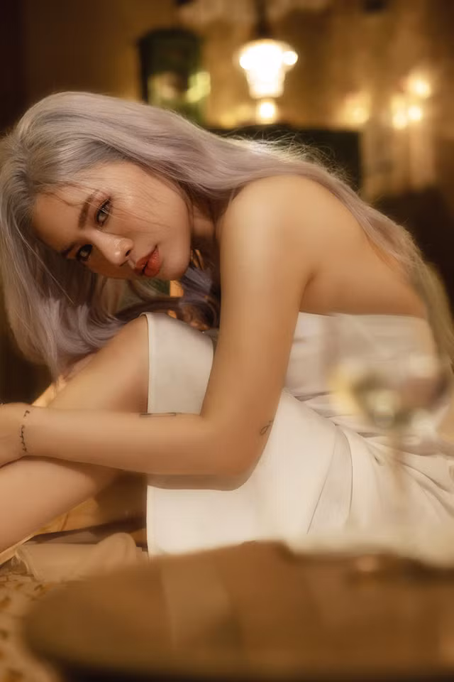 Ban đầu Yến Lê cũng có nhiều khó khăn, hơi buồn vì không thể duy trì sức tập như trước đây. Tuy nhiên cô nàng không nản chí mà kiên trì tập từng chút một đồng thời tìm hiểu kỹ càng để giảm cân khoa học.