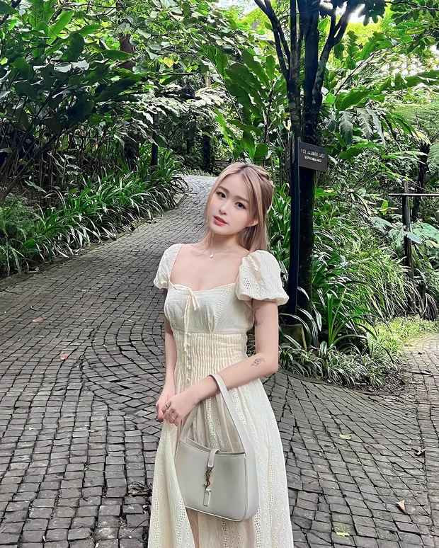 Giỏi không thua kém gì Jenny Huỳnh, Chao cũng có nhiều thành tích đáng nể trên MXH cả ngoài đời.