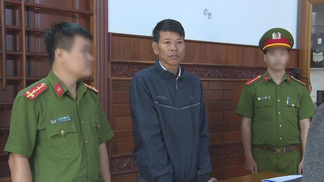 Tan thay nhung tu dinh go xa hoa cua quan chuc-Hinh-2