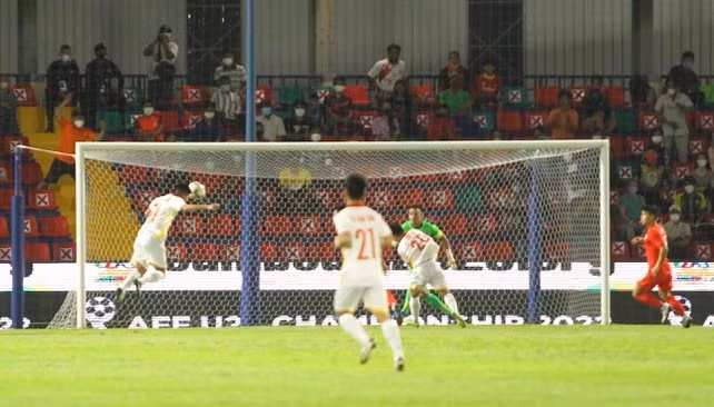 Vui dap Singapore 7 ban, U23 Viet Nam gui loi thach dau Thai Lan-Hinh-4