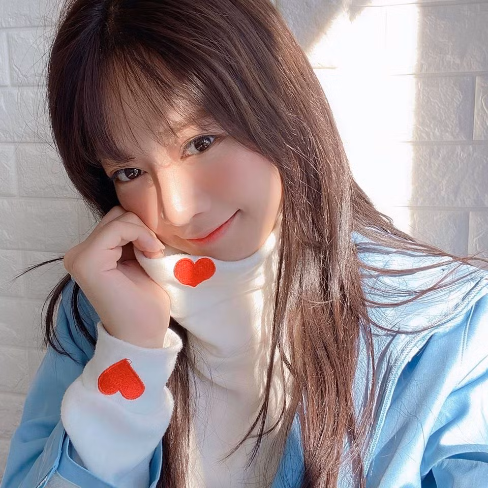 Hot girl này được quan tâm nhiều hơn cách đây không lâu nhờ thân hình đẹp như người mẫu và được ưu ái gọi với danh xưng “hot girl phòng gym”.