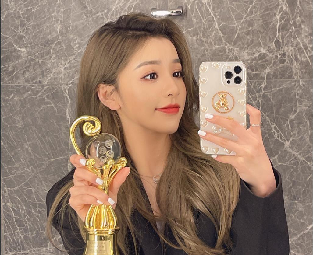 Trong cộng đồng Tiktok tại Trung Quốc ai ai cũng biết tới Liu Siyao. Cô nàng này được xem là thánh nữ của MXH video nổi tiếng bậc nhất.