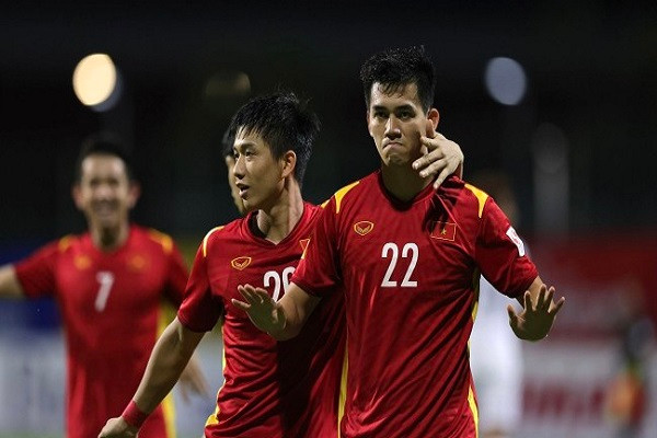 Thang 4-0 Campuchia, doi tuyen Viet Nam gap Thai Lan o ban ket-Hinh-5