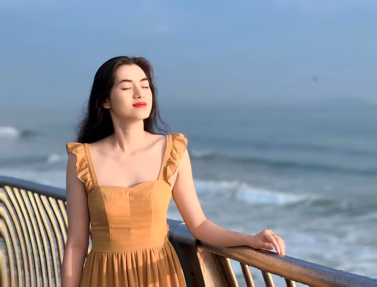 Trước đó, năm 2023, Phương Ngọc giấu bố mẹ đăng ký dự thi Hoa hậu Đại dương Việt Nam và vào top 15. Vì bố mẹ không ủng hộ việc cô theo đuổi con đường nghệ thuật nên cô đã giấu bố mẹ tham gia.