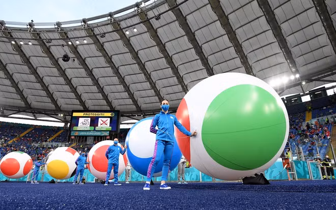 Sau 1 năm bị trì hoãn vì đại dịch COVID-19, EURO 2020 chính thức quay trở lại với NHM bóng đá không chỉ ở "lục địa già" rất nhiều quốc gia trên thế giới trong đó có Việt Nam.