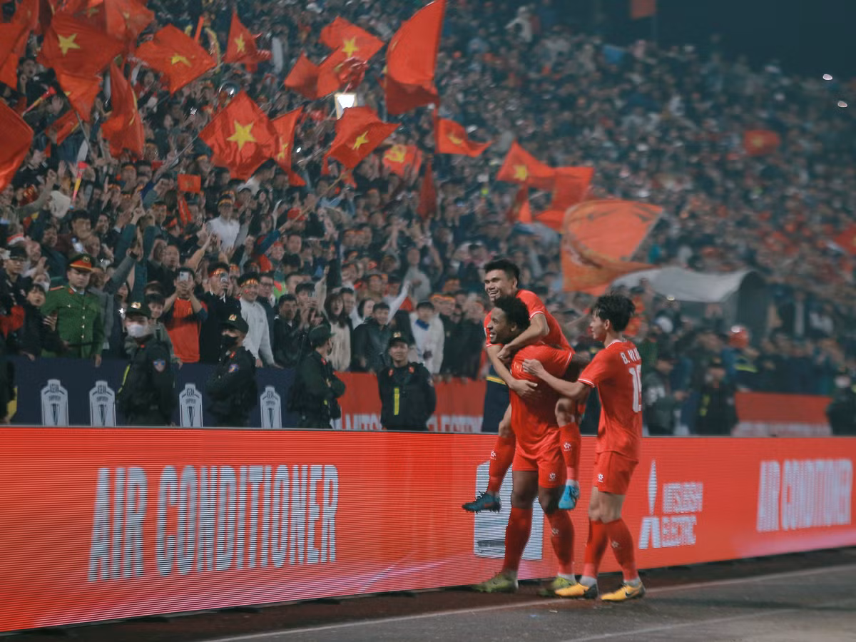 Trước khi trận đấu khép lại, Xuân Son lại tiếp tục kiến tạo để đối tác trên hàng công là Tiến Linh ấn định tỷ số của trận đấu giữa ĐT Việt Nam và Myanmar là 5-0.