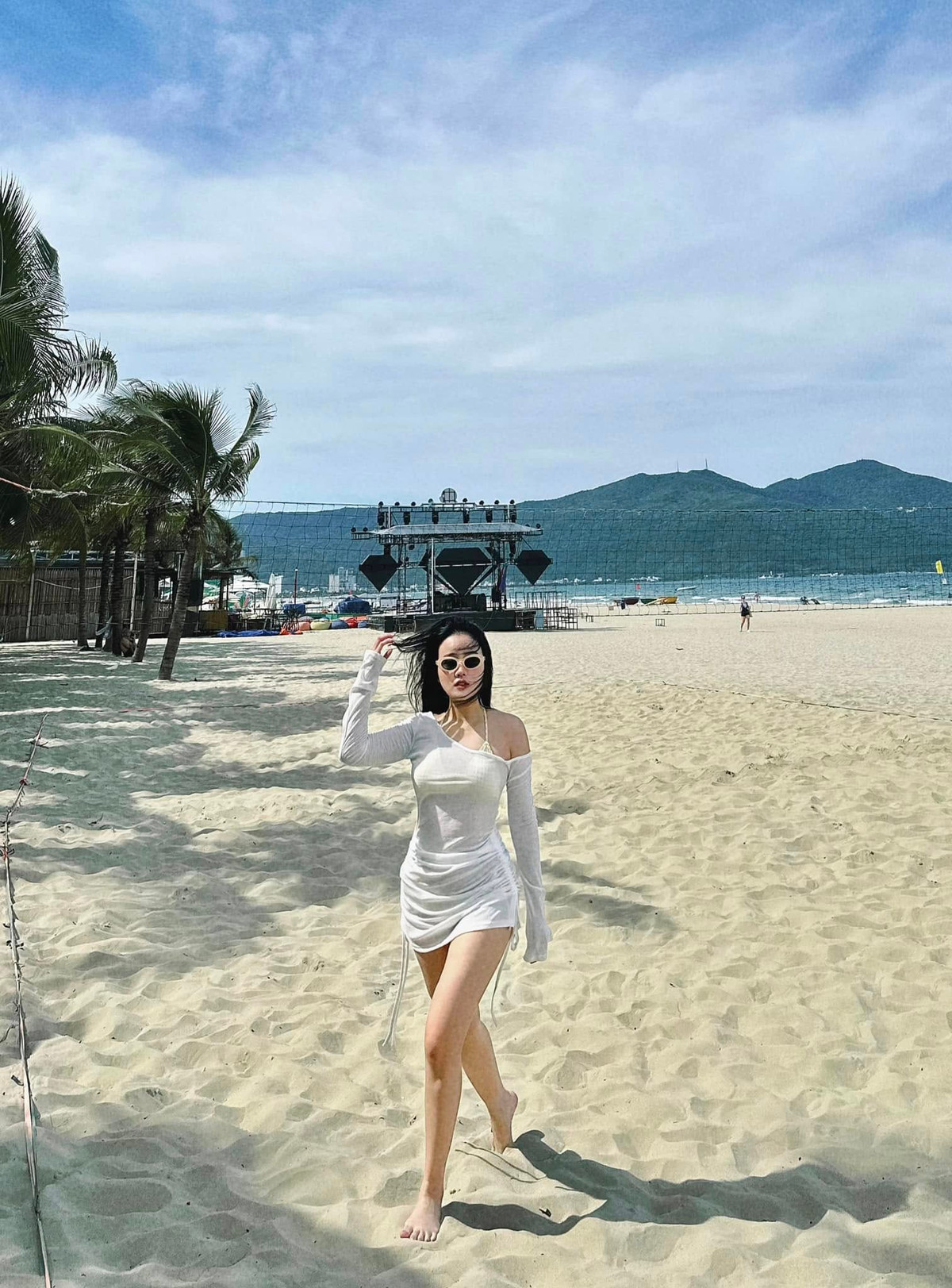 Sau đó, cả hai có lối đi riêng và bỏ theo dõi nhau trên mạng xã hội.