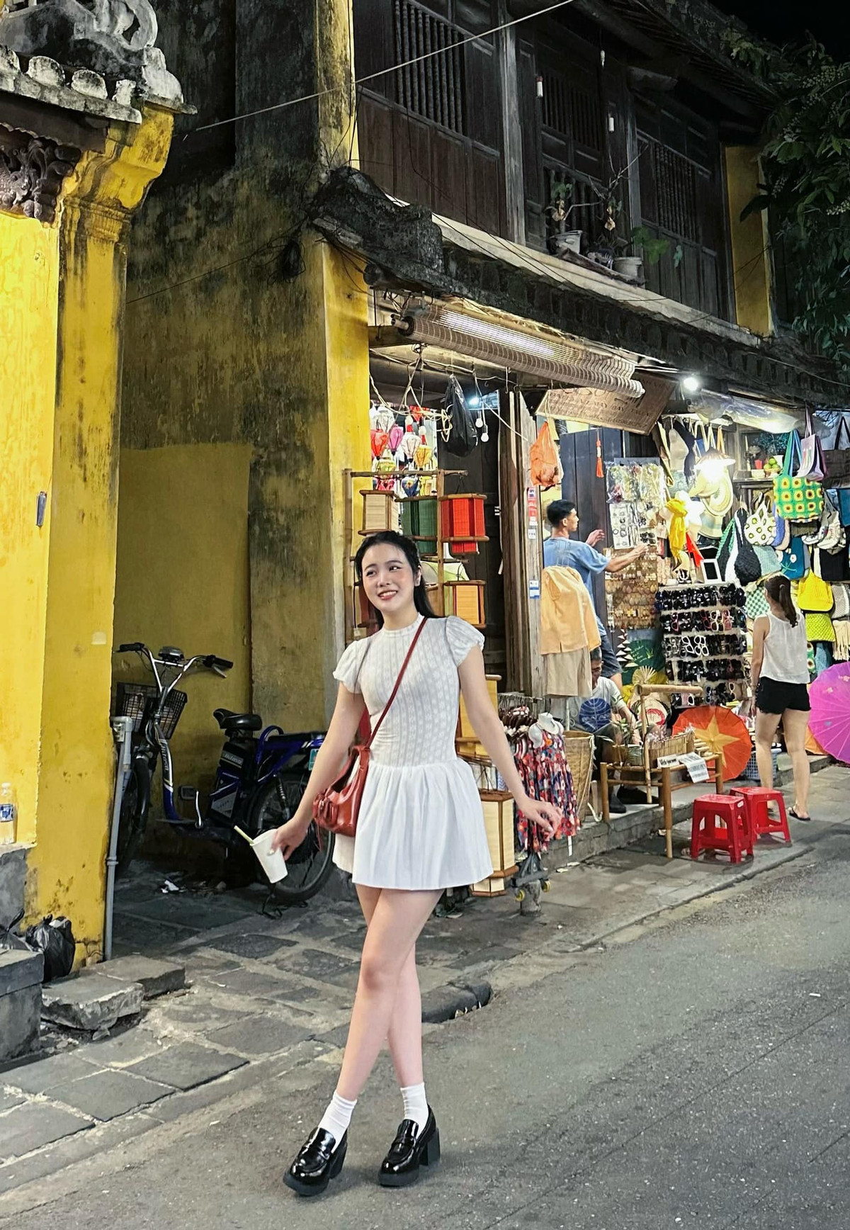 Sau khi chia tay hậu vệ ĐT Việt Nam, Hoàng Anh Ốc đã đã chuyển vào TP.HCM làm việc.