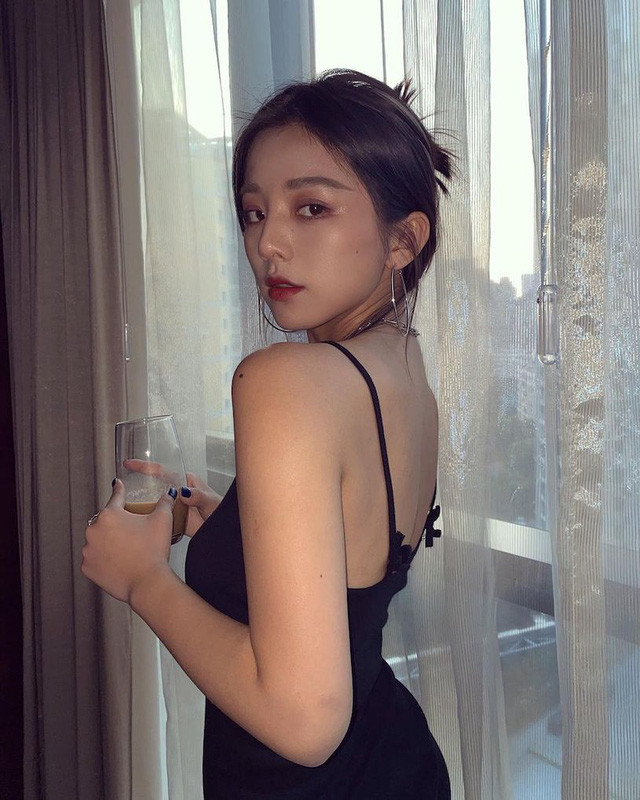 Với những gì mà Chen Zi thể hiện, không lọt vào top tìm kiếm cũng như trở thành chủ đề hot trên mạng xã hội thì quả là một sự lãng phí.